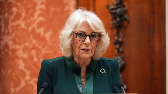 βρετανία-η-βασίλισσα-καμίλα-αποκάλυψ-563354551