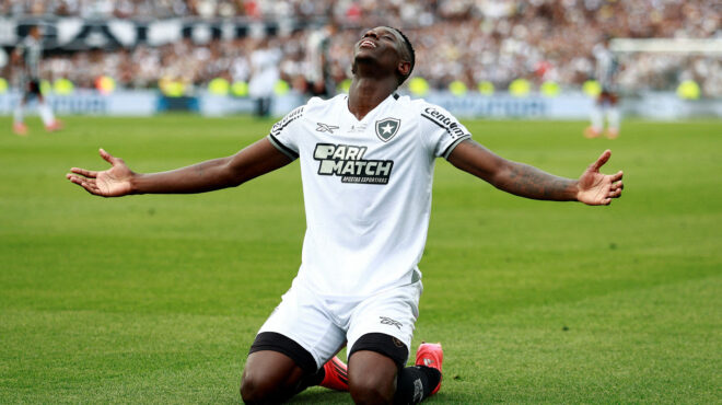 ο-λουίς-ενρίκε-είναι-κακό-παιδί-μπάλα-γ-563353822