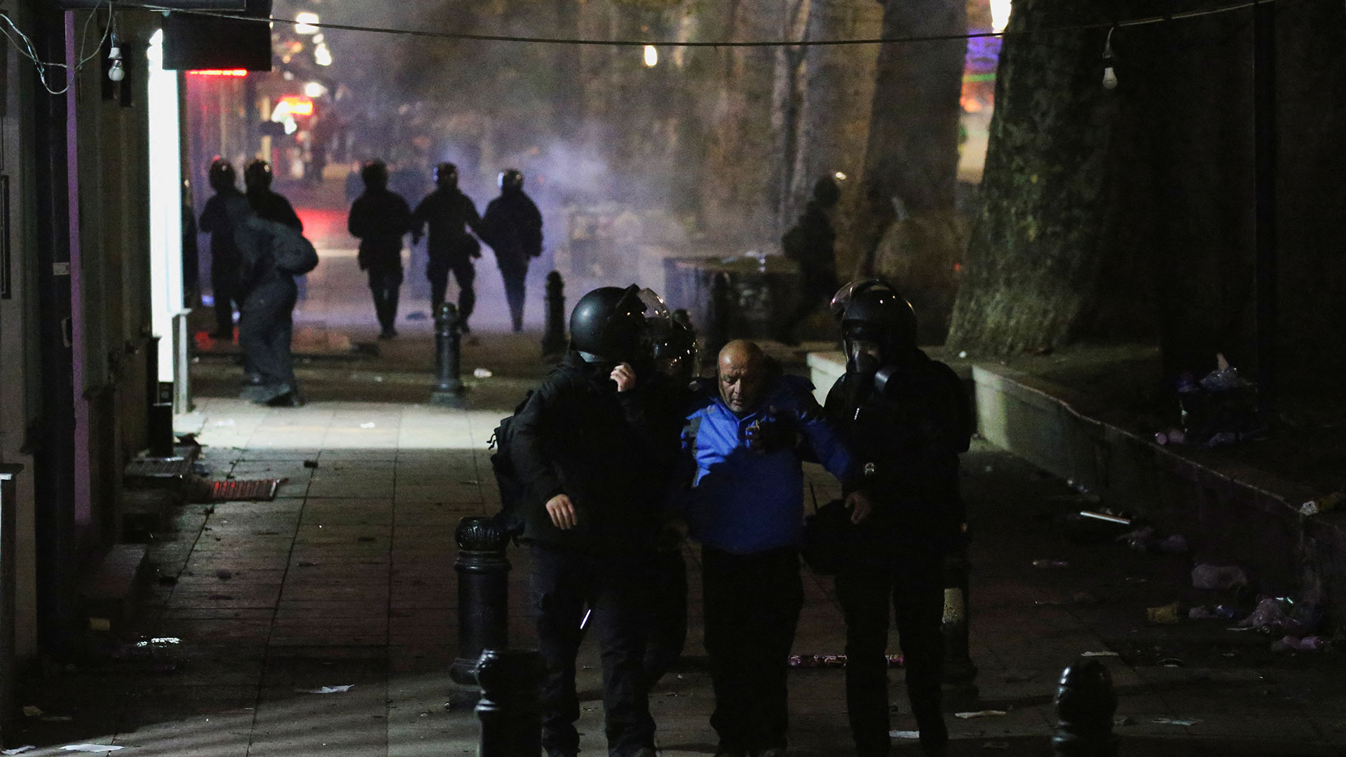 Πολιτική κρίση στη Γεωργία: Ο πρωθυπουργός καλεί την πρόεδρο να αποχωρήσει-1