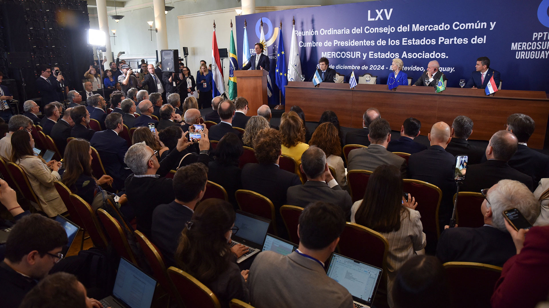 Ο Τραμπ απειλεί με δασμούς, η Ευρώπη κάνει deals με τη Νότια Αμερική-1