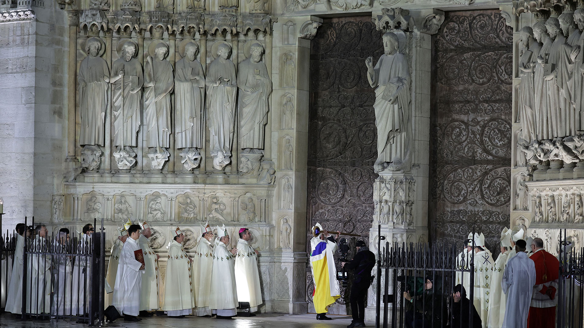 Παναγία των Παρισίων: Λαμπερή τελετή, υψηλοί προσκεκλημένοι-4