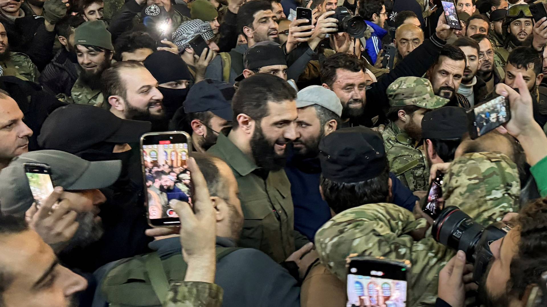 Το «αίνιγμα» Αλ Γκολάνι: Αφησε όντως πίσω το τζιχαντιστικό του παρελθόν;-2