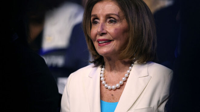 νάνσι-πελόζι-επιτυχής-η-εγχείρηση-ισχ-563375281