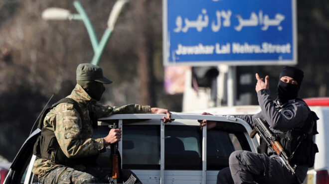 συρία-οι-νέες-αρχές-καταδιώκουν-πολι-563391859