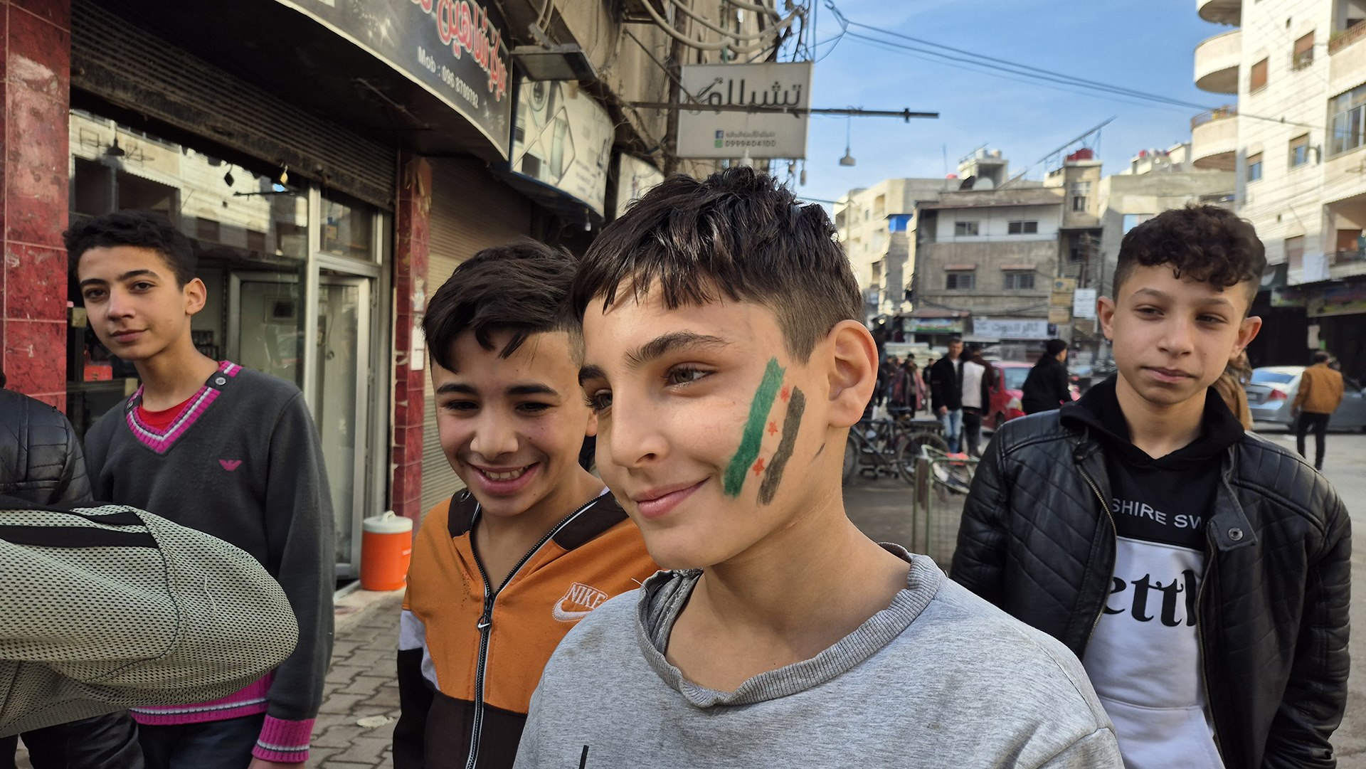 Η «Κ» στη Δαμασκό: Αντάρτες και μικρά παιδιά πίσω από τις μπαλακλάβες-3