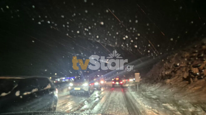 αράχωβα-δεκάδες-οχήματα-έχουν-ακινητ-563391526