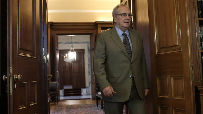 νίκος-κωνσταντόπουλος-η-γνωριμία-με-τ-563366014