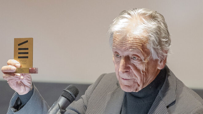 ταινίες-που-κάνουν-τους-ανθρώπους-λιγ-563370322