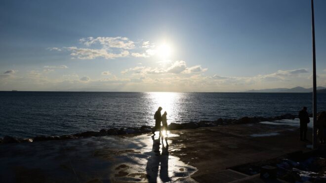 δελτία-καιρού-ή-διασπορείς-ανησυχίας-563379604