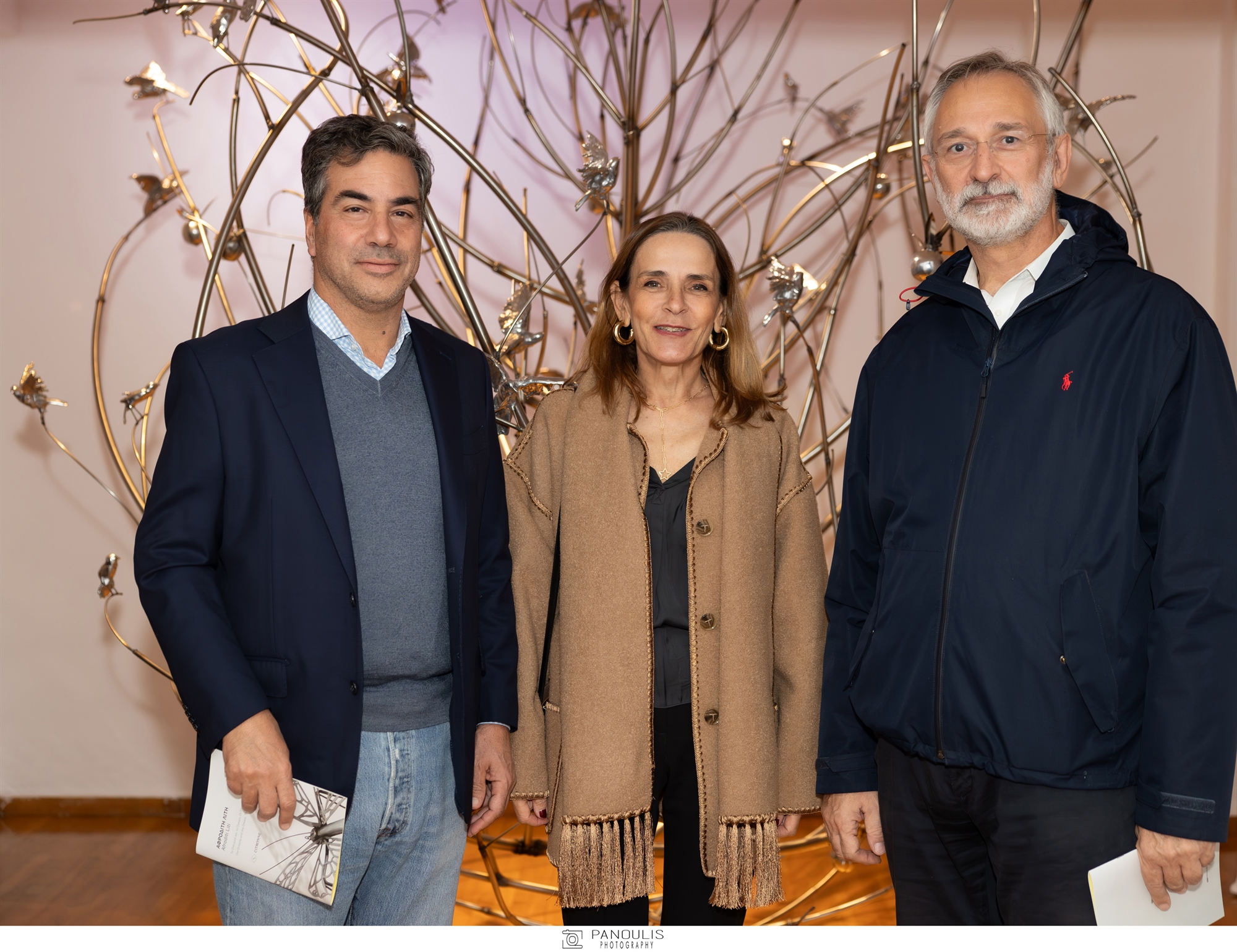 To ιριδίζον σύμπαν των παιδικών χρόνων της Αφροδίτης Λίτη στην γκαλερί Citronne-3