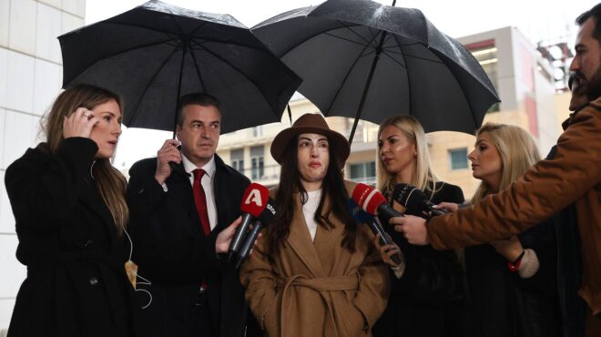 διεκόπη-η-δίκη-για-την-επίθεση-με-βιτρι-563359510