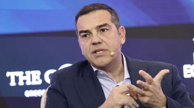 παρέμβαση-από-τσίπρα-στη-συζήτηση-περ-563374876