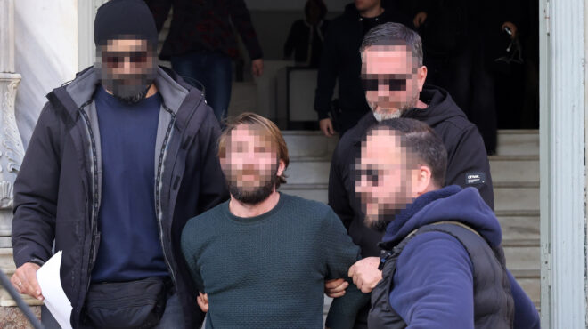 ηράκλειο-ο-γάλλος-που-σκότωσε-με-το-αυτ-563383573