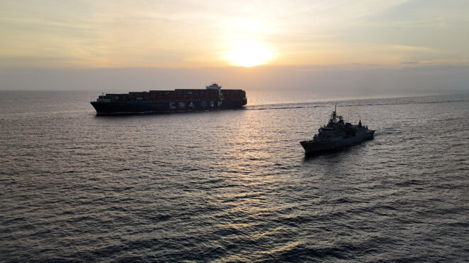 χριστούγεννα-με-το-πολεμικό-ναυτικό-563389942