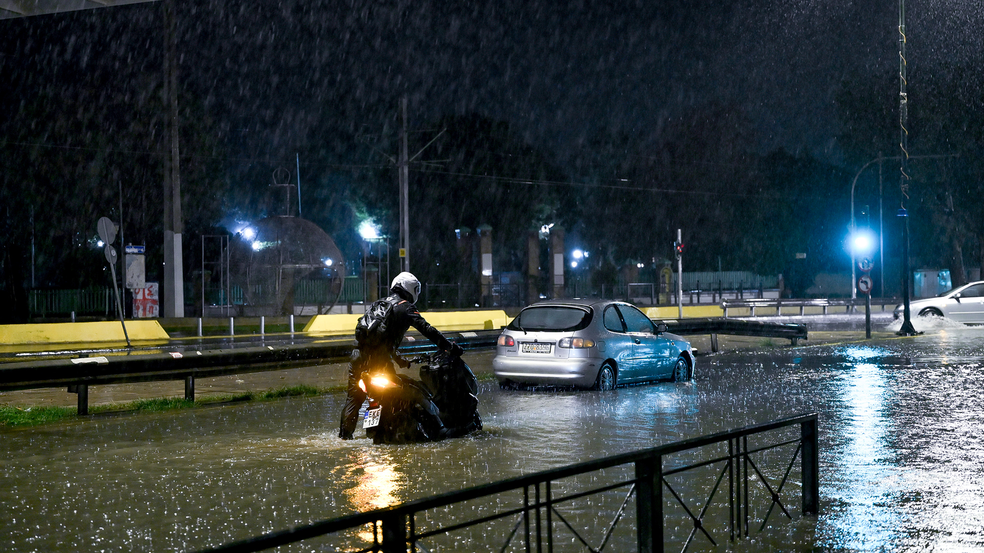 Κακοκαιρία: Πλημμύρισε η Ποσειδώνος, προβλήματα στην Εύβοια – Η πρόγνωση των επόμενων ημερών-3