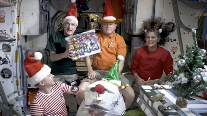 καλοκαίρι-χριστούγεννα-ανοιξη-στον-δ-563393788