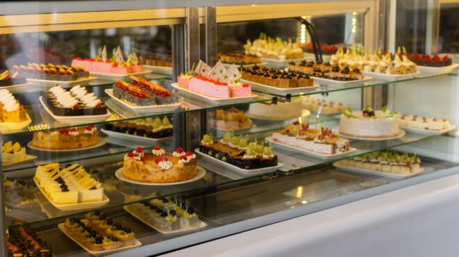 ανοικτά-και-σήμερα-κυριακή-τα-καταστή-563392501