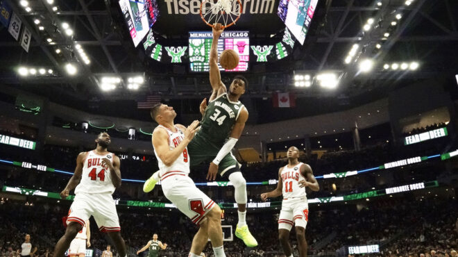 γιάννης-αντετοκούνμπο-καρφώνει-κα-563357347