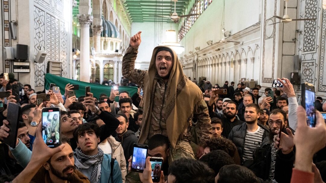 μαύρη-τρύπα-στη-μ-ανατολή-563373787