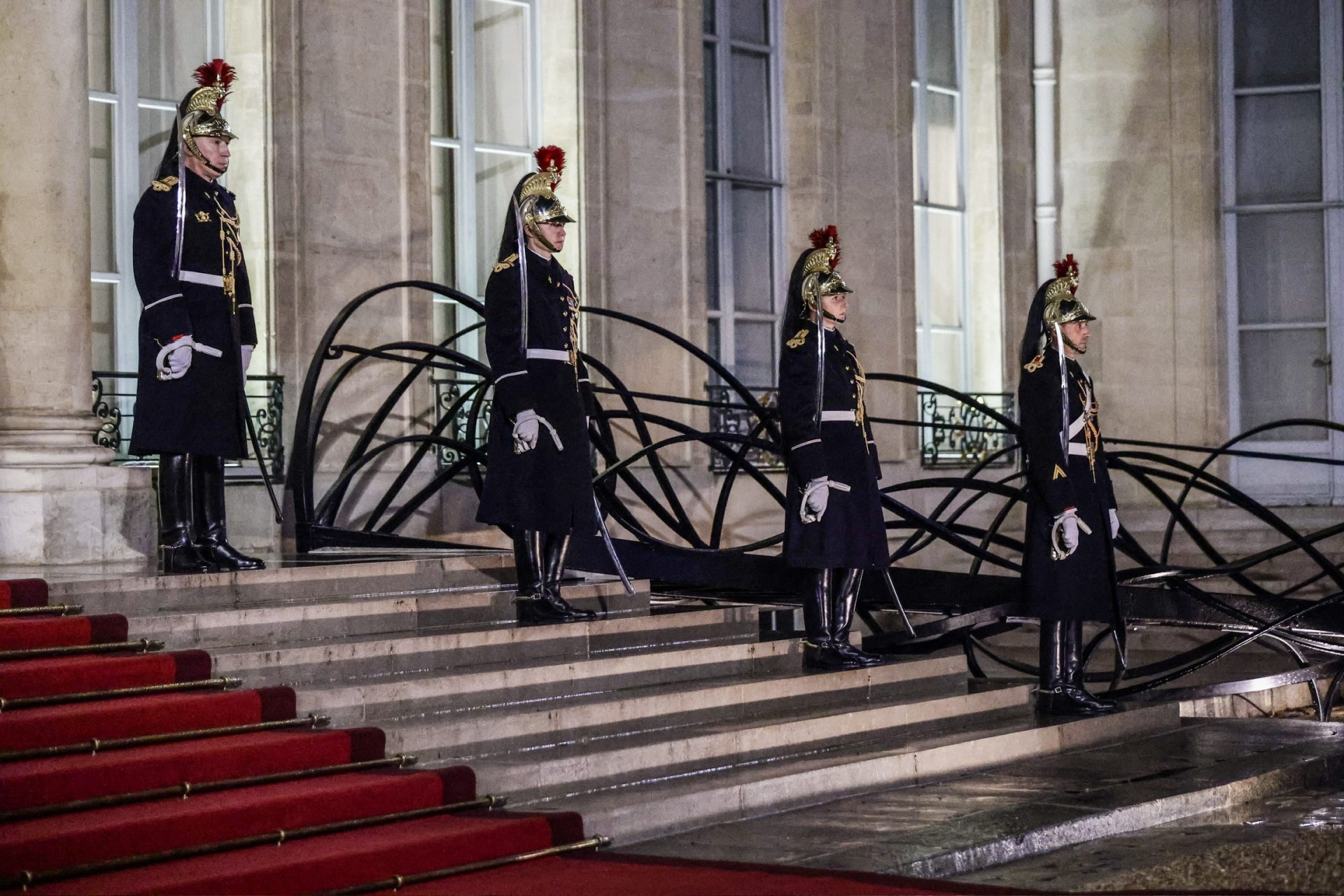 Η ΠτΔ εκπροσώπησε την Ελλάδα στα λαμπρά εγκαίνια της αποκατεστημένης Νοτρ Νταμ-4