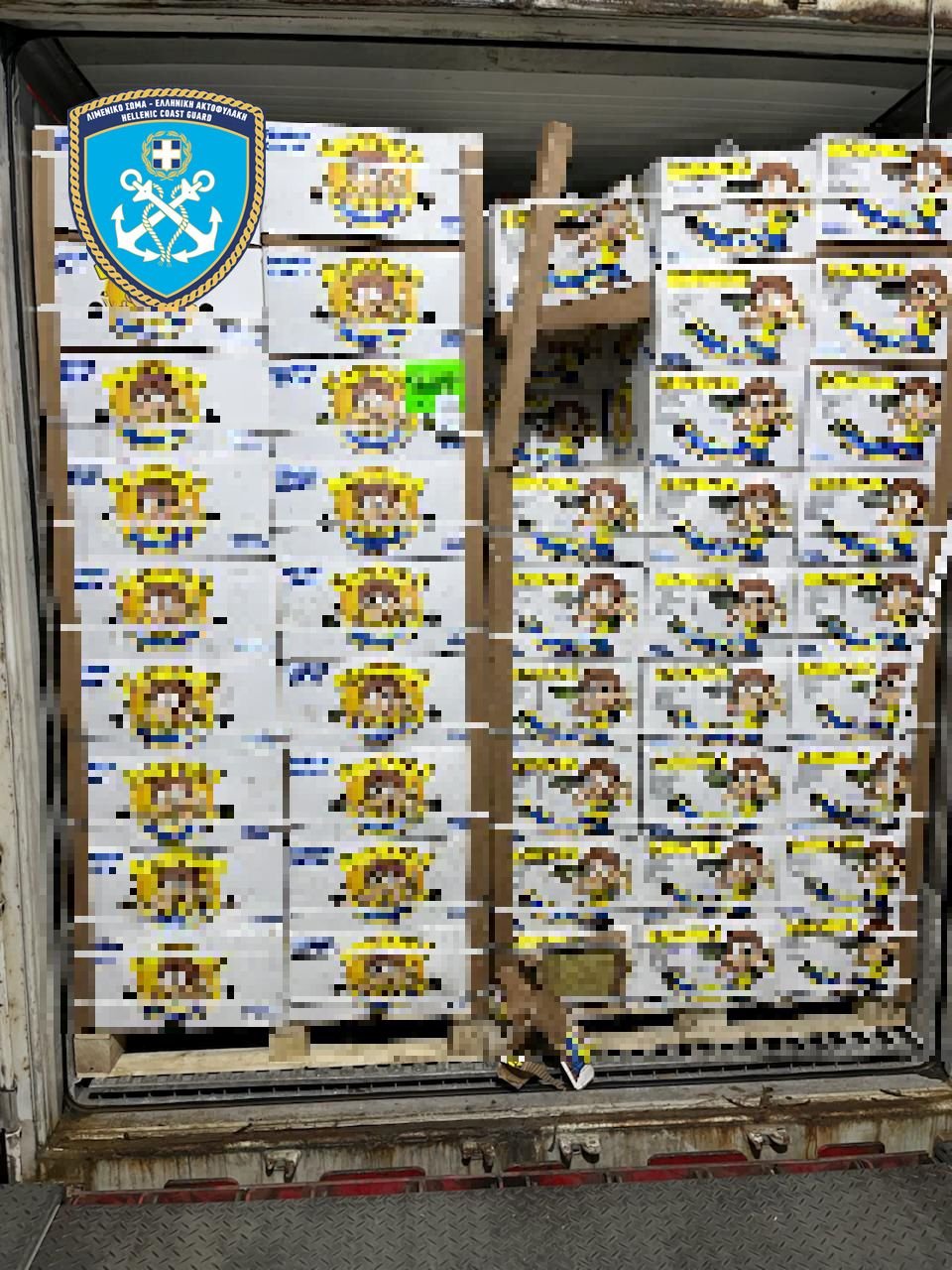 Πειραιάς: Κατάσχεση 26 κιλών κοκαΐνης στο λιμάνι – Δύο συλλήψεις-2