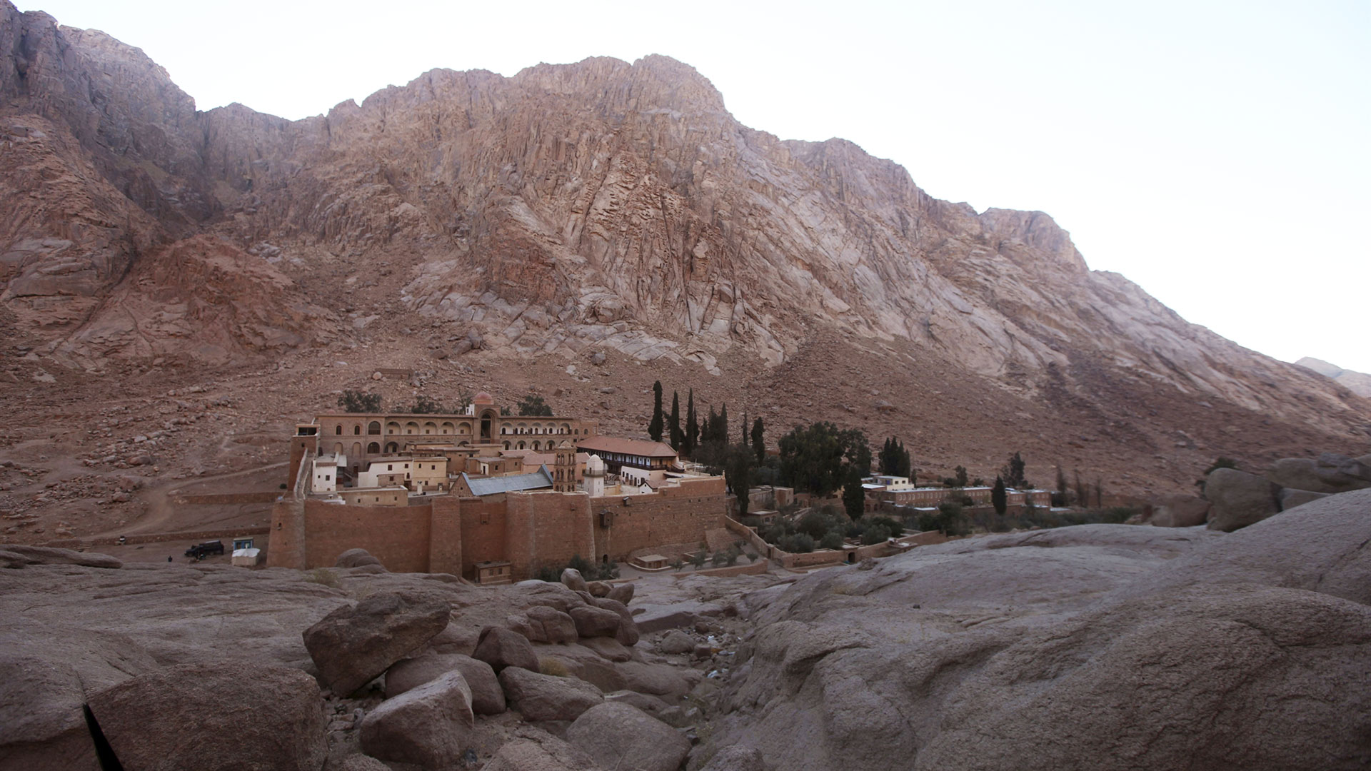 Η άγνωστη μάχη στη Μονή Σινά-1