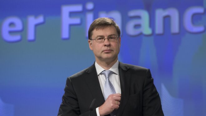 ντομπρόβσκις-παρά-τις-αδυναμίες-η-ευρ-563381257