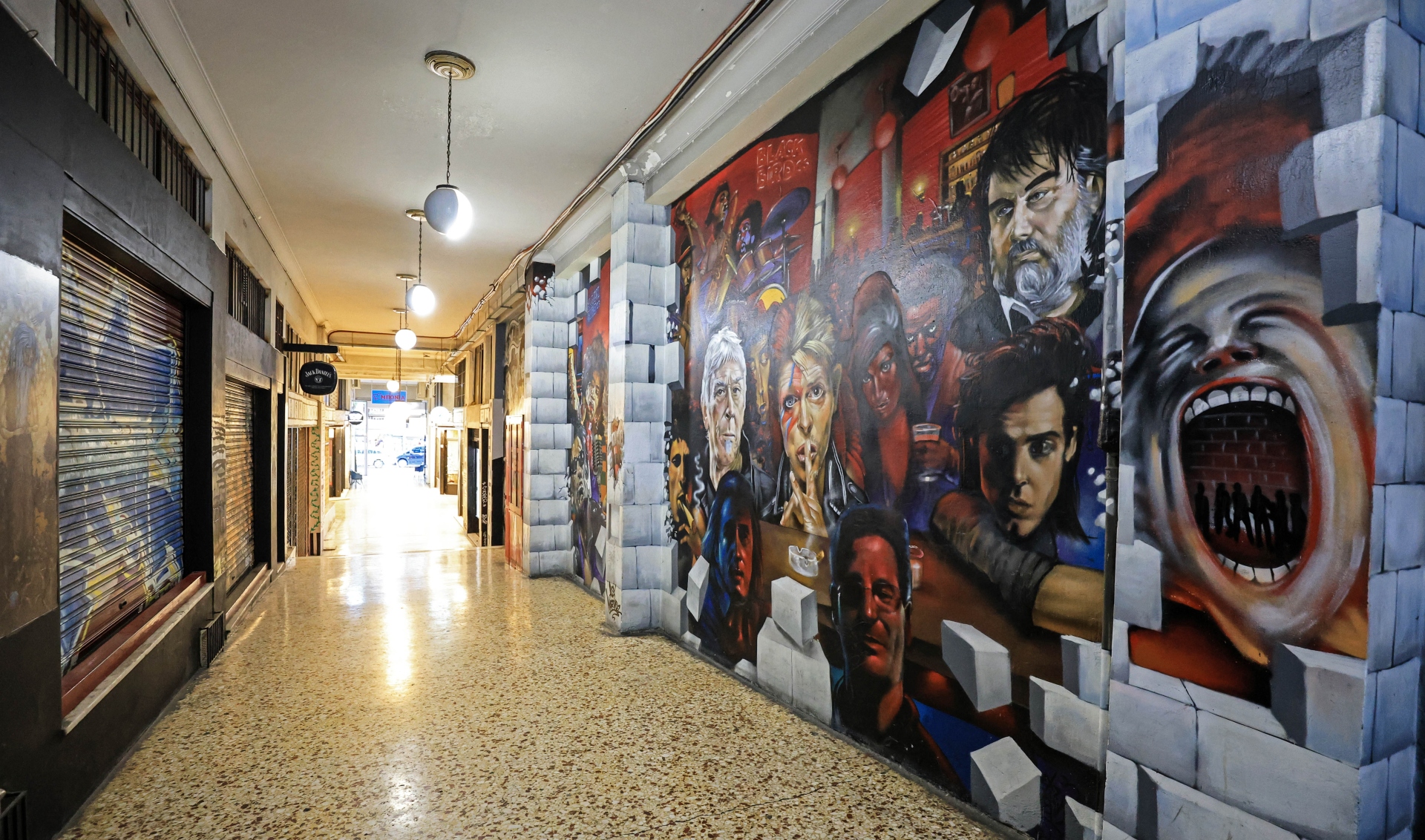 «Θα σε δω στο Χόλιγουντ» της πλατείας Κάνιγγος-13