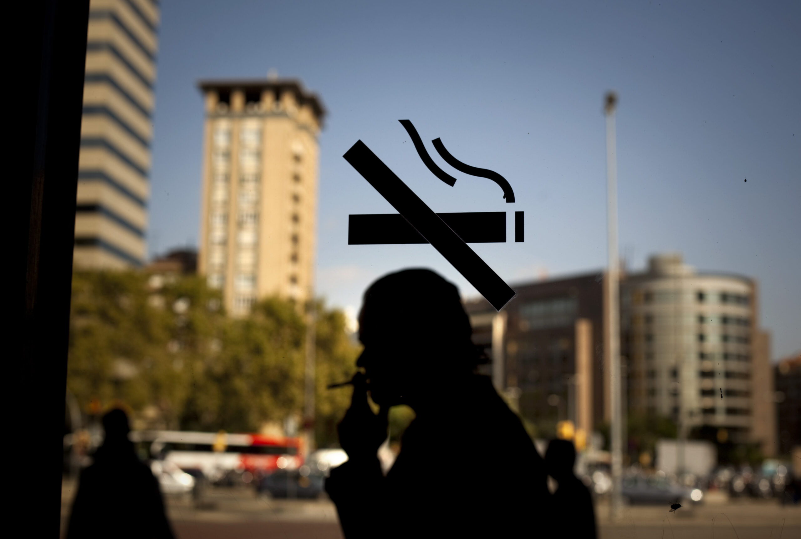 πόσο-απέχουμε-από-την-καθολική-απαγόρ-563393206