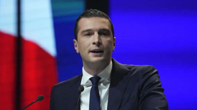 γαλλία-η-άκρα-δεξιά-βλέπει-νέες-μετα-563363728