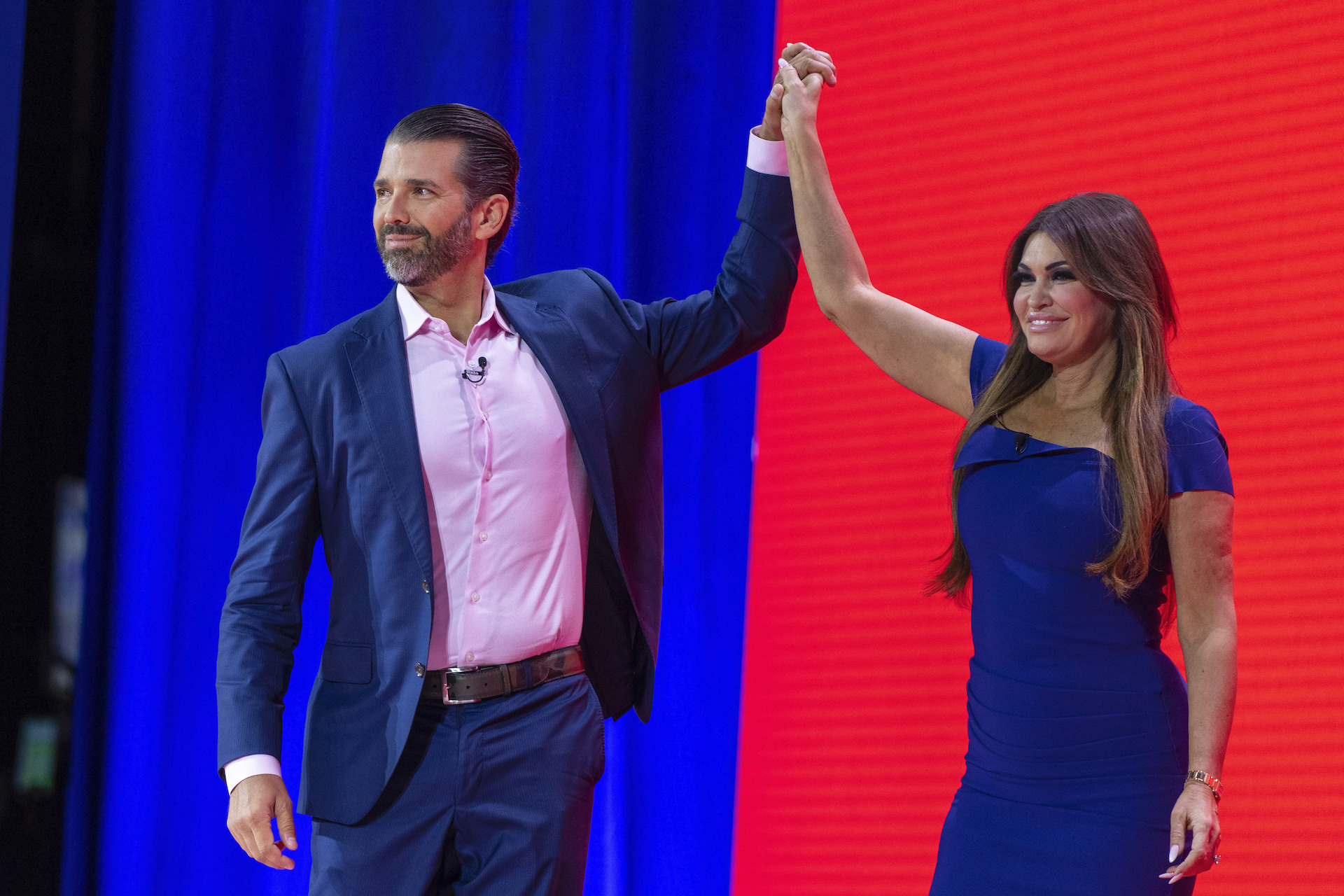 Η τηλεπαρουσιάστρια και ο δισεκατομμυριούχος-2