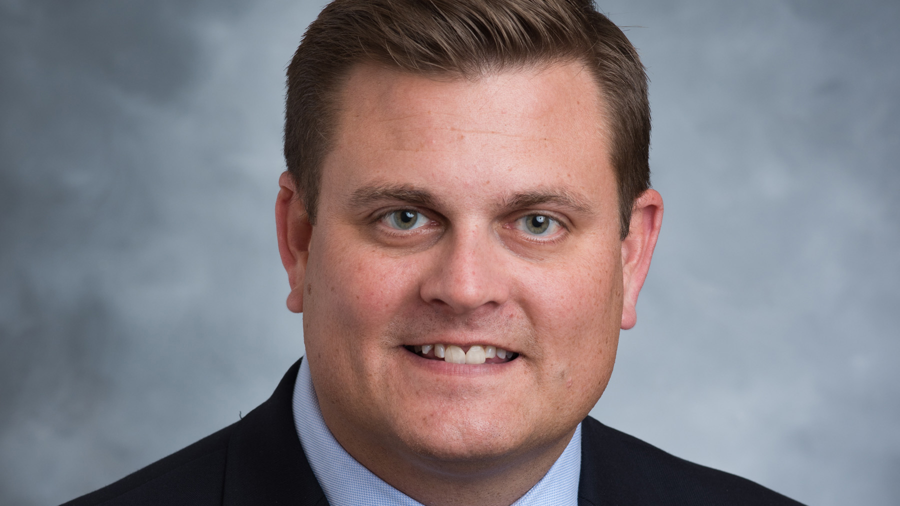 Δολοφονήθηκε στο κέντρο του Μανχάταν ο CEO της UnitedHealthcare-1