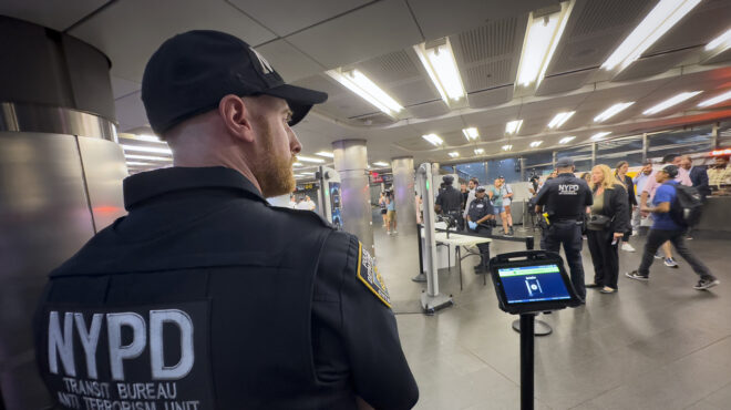 νέα-υόρκη-γυναίκα-κάηκε-ζωντανή-σε-συρ-563387923