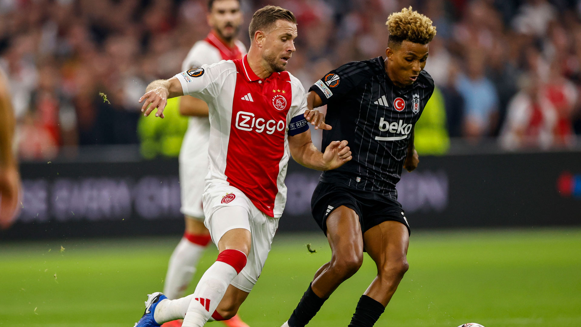 Η ηρεμία του Χέντερσον οδηγεί τον Αγιαξ-3