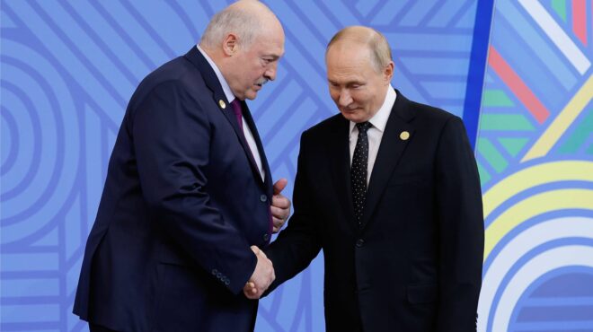 κρεμλίνο-προς-συμφωνία-στρατιωτικών-563359696