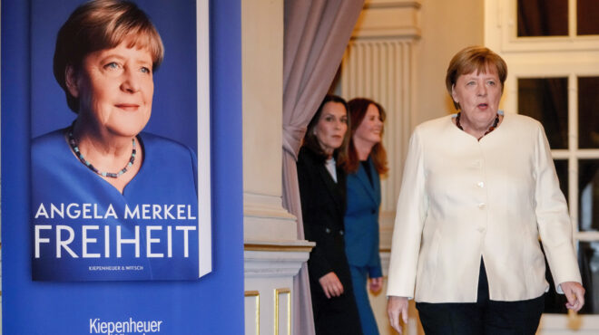 γερμανία-πρώτη-σε-πωλήσεις-η-αυτοβιογ-563360323