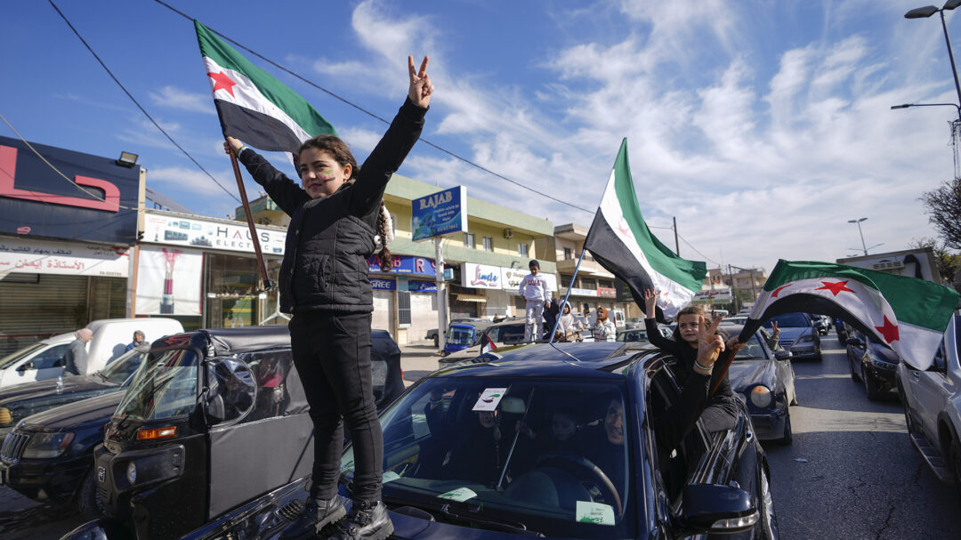 η-πρώτη-μας-σκέψη-ήταν-να-γυρίσουμε-πί-563364190