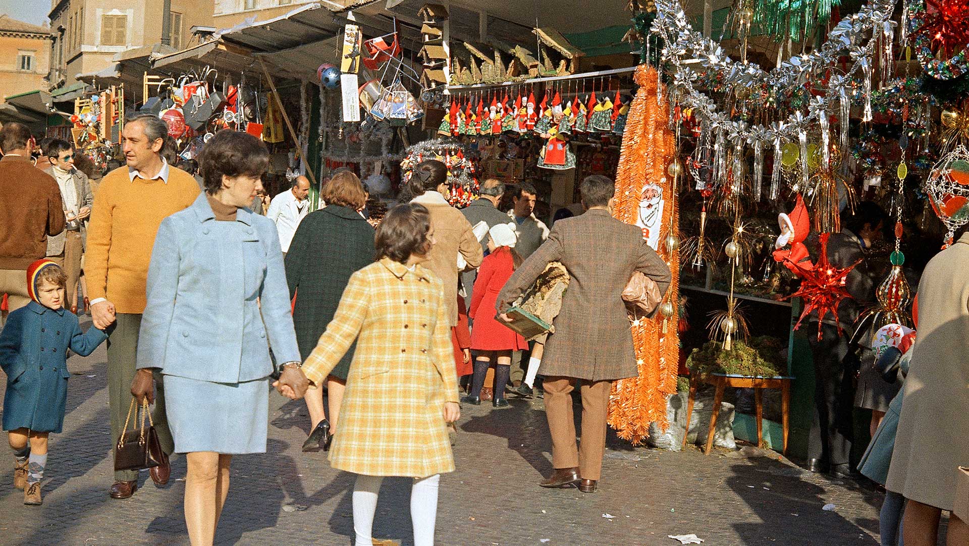 H «σκοτεινή» ιστορία των Χριστουγεννιάτικων Αγορών-3