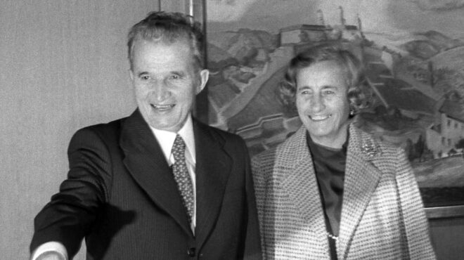 σαν-σήμερα-22-δεκεμβρίου-1989-καταρρέει-τ-563385451