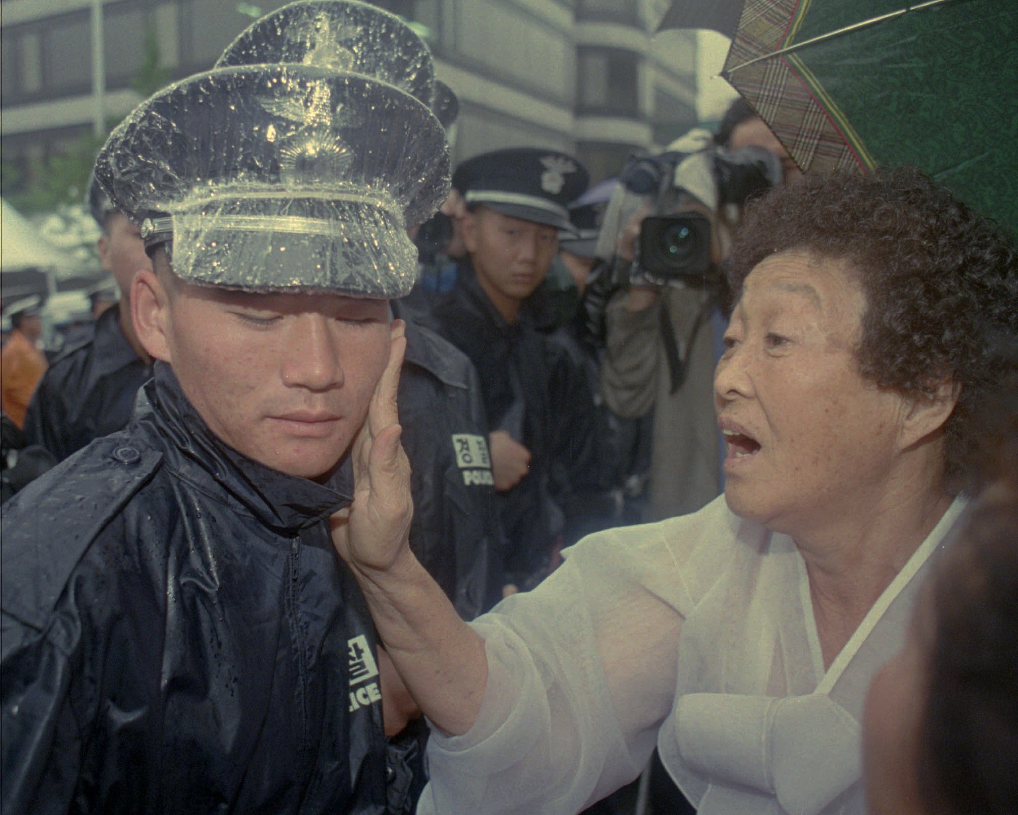 Το βαθύ τραύμα των στρατιωτικών νόμων στη Νότια Κορέα-4