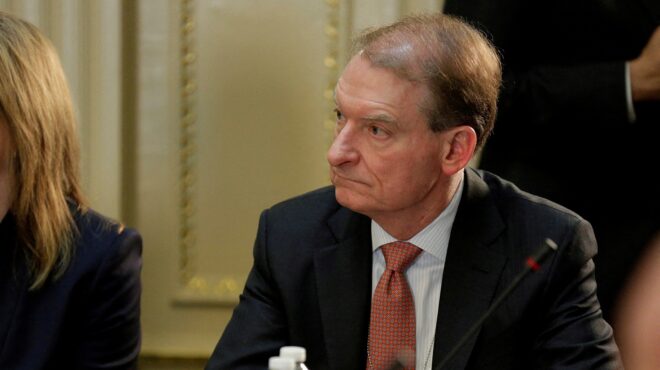 ηπα-ο-τραμπ-επιλέγει-φίλο-των-κρυπτονο-563357290