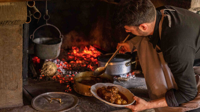 μαγειρεύουμε-αγριογούρουνο-λαγό-και-563387944