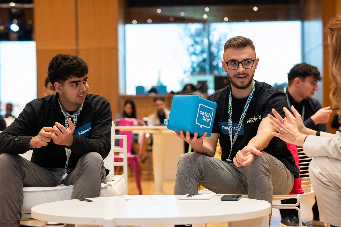 Πρόγραμμα Υποτροφιών COSMOTE: Για 23η χρονιά δίπλα στους νέους με κοινωνικές και οικονομικές δυσκολίες-3