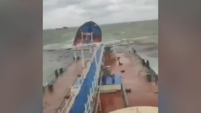 πετρελαιοκηλίδα-στη-μαύρη-θάλασσα-4-000-ε-563375677