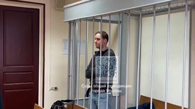 eβαν-γκέρσκοβιτς-μία-σκιώδης-μονάδα-563373670