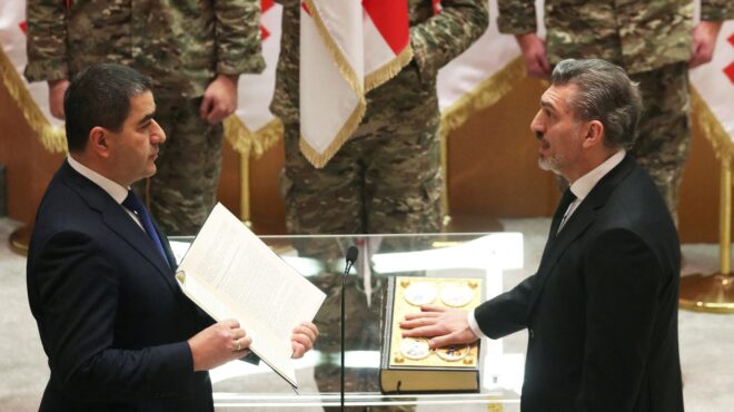 γεωργία-ορκίστηκε-ο-νέος-πρόεδρος-εν-μ-563395984