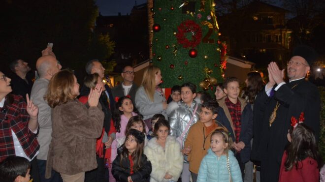 κωνσταντινούπολη-μια-παιδική-χριστο-563364283