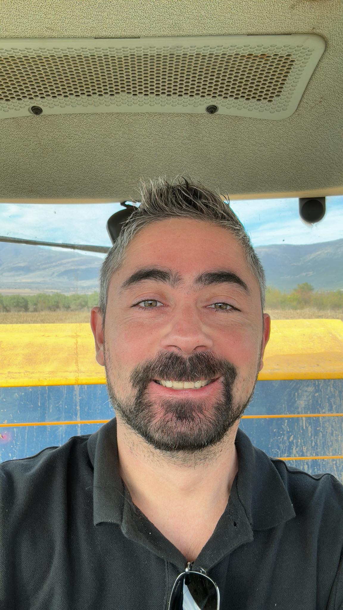 Ο αγρότης και ο κτηνοτρόφος της χρονιάς δείχνουν τον βιώσιμο δρόμο-1