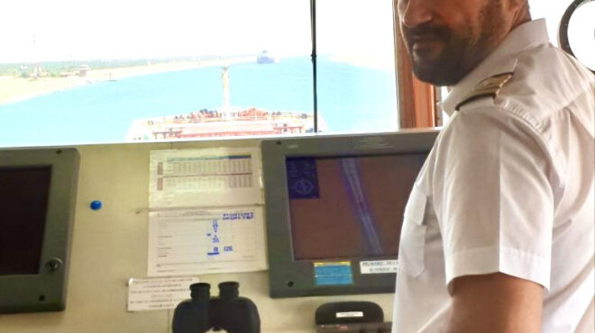 τα-χριστούγεννα-των-ελλήνων-ναυτικών-563388295