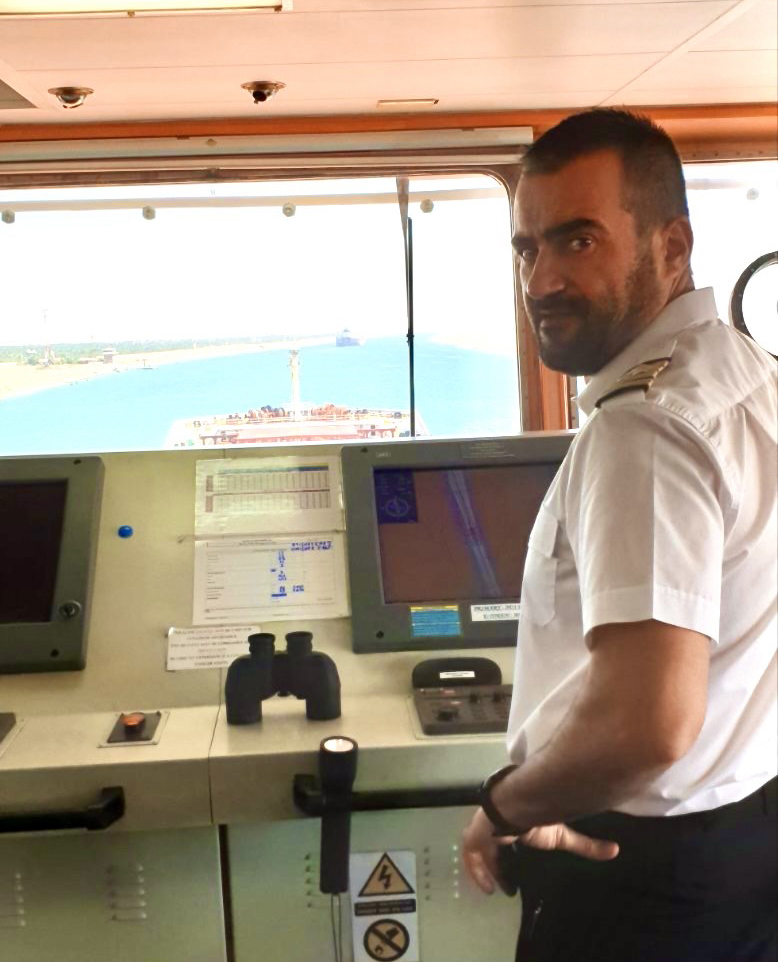 τα-χριστούγεννα-των-ελλήνων-ναυτικών-563388295